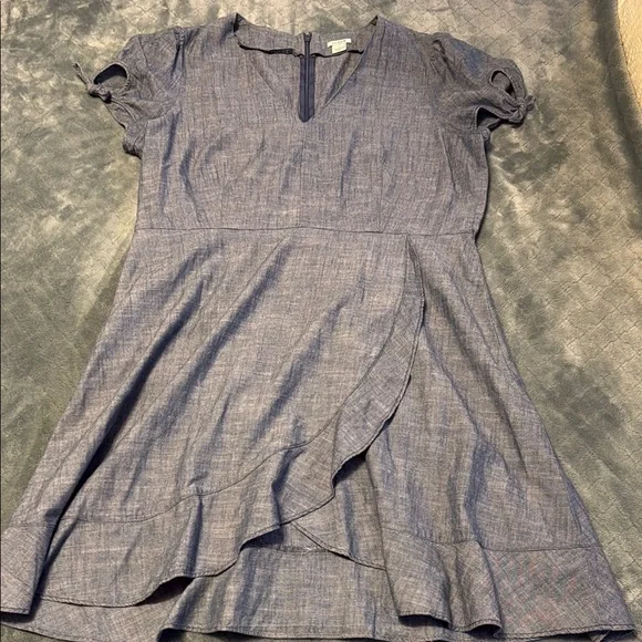 J. Crew chambray ruffle dress - Picture 4 of 9